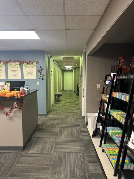 5300 N Meridian Ave, Oklahoma City, OK à louer - Photo de l’immeuble – Image 2 sur 12