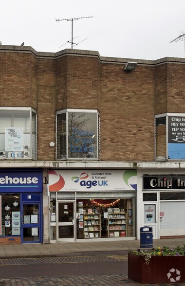 16 The Square, Market Harborough à vendre - Photo de l’immeuble – Image 2 sur 3