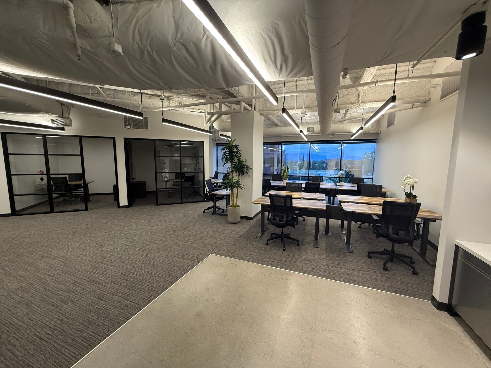 3070 Bristol St, Costa Mesa, CA à louer Photo intérieure– Image 1 sur 6