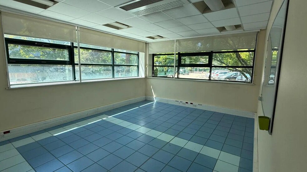 Bureau dans Bourg-en-Bresse à vendre - Photo intérieure – Image 3 sur 11