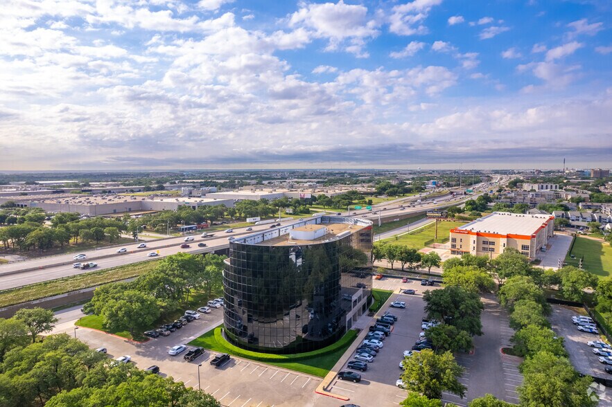 1901 N State Highway 360, Grand Prairie, TX à louer - Aérien – Image 3 sur 10