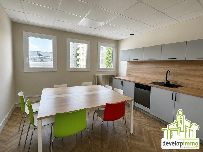 Bureau dans Caen à louer - Photo de l’immeuble – Image 3 sur 6