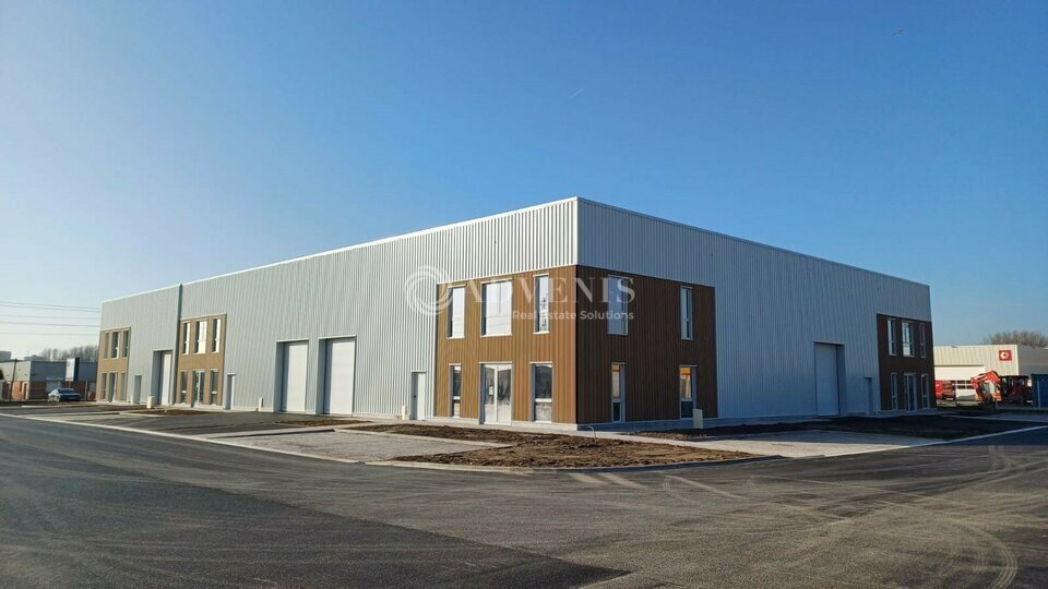 Industriel/Logistique dans Calais à vendre - Photo de l’immeuble – Image 2 sur 2