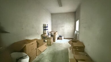 Local commercial dans Santa Coloma de Gramenet, Barcelona à louer Photo intérieure– Image 1 sur 5