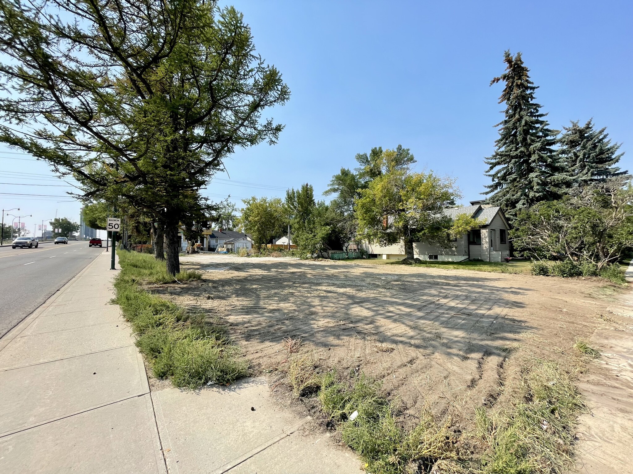 1601 Bowness Rd NW, Calgary, AB à vendre Aérien– Image 1 sur 2
