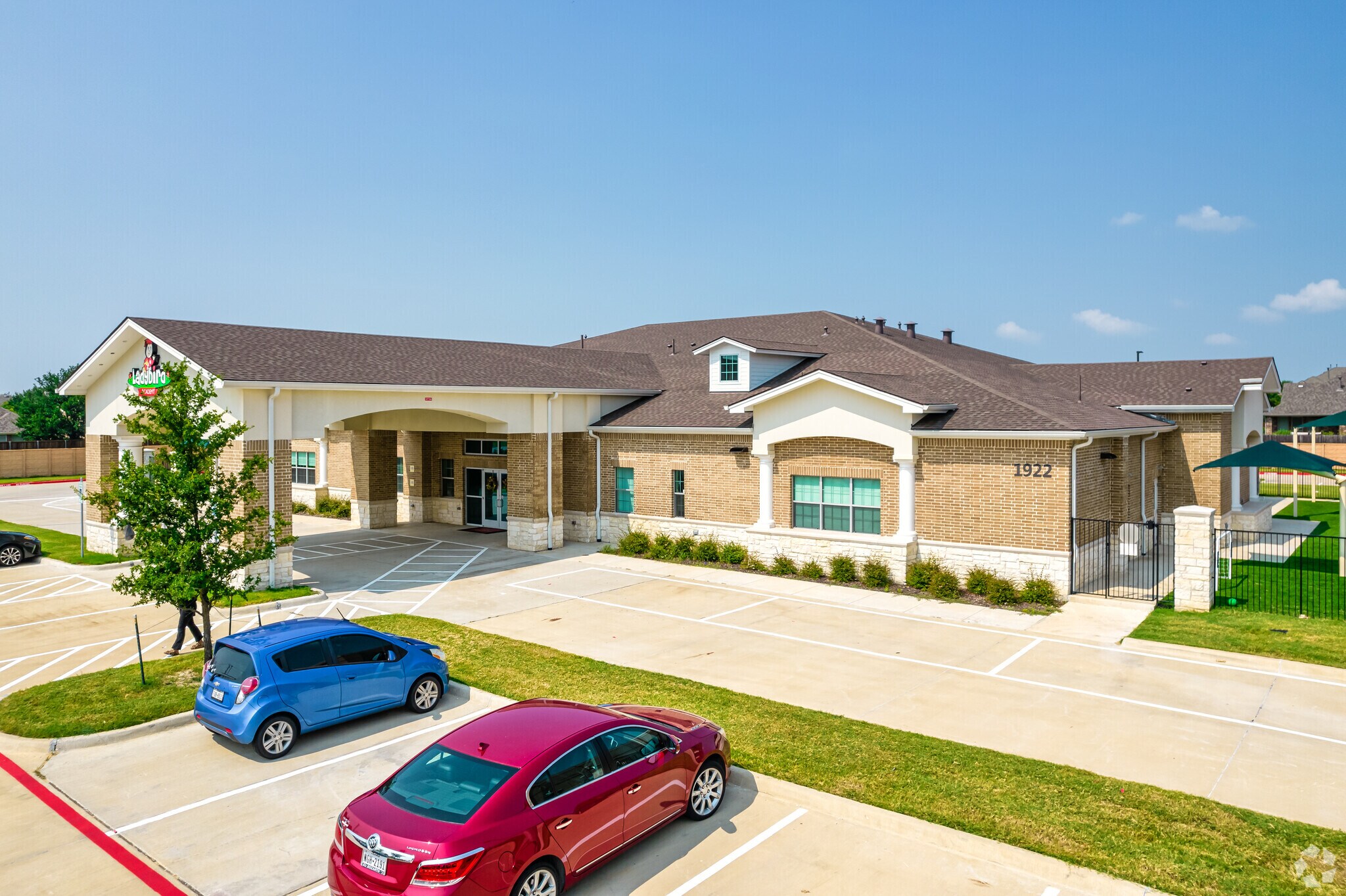 1922 S Independence Pky, McKinney, TX à vendre Photo de l’immeuble– Image 1 sur 8