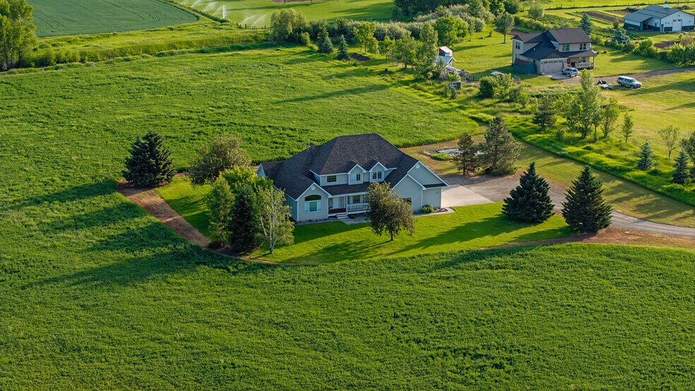 3849 Staffanson Rd, Bozeman, MT à vendre - Photo de l’immeuble – Image 2 sur 20