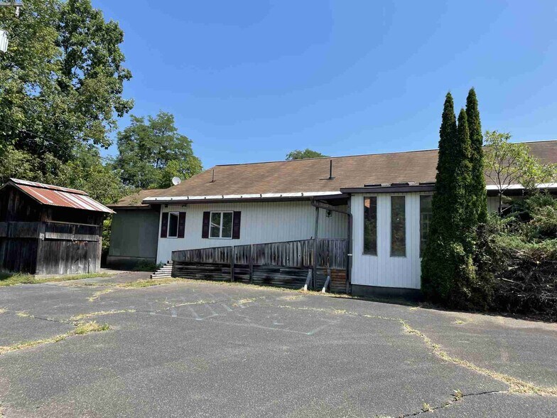 6558 New York 12, Norwich, NY à vendre - Photo de l’immeuble – Image 3 sur 13