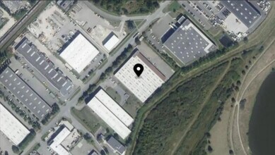 Coignières - VUE AÉRIENNE vue de carte