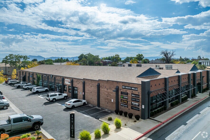 300-328 S Wells Ave, Reno, NV à vendre - Photo de l’immeuble – Image 1 sur 5