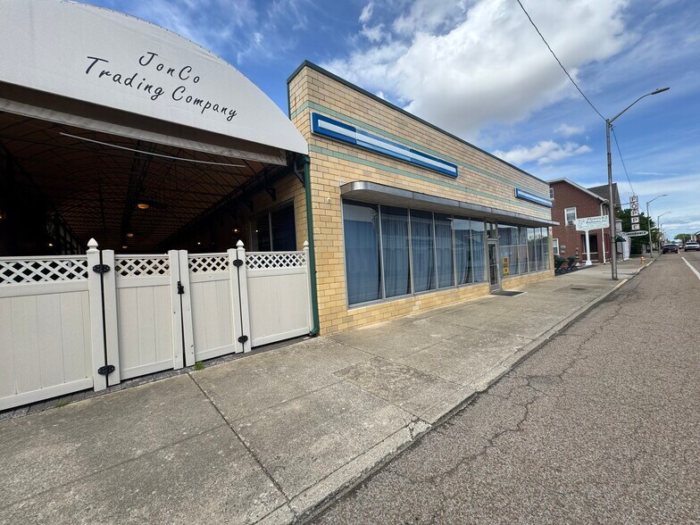 35 W Main St, Mascoutah, IL à louer - Photo de l’immeuble – Image 2 sur 11