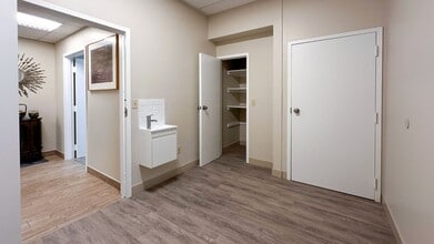 60 Westwood Ave, Waterbury, CT à louer Photo intérieure– Image 2 sur 8