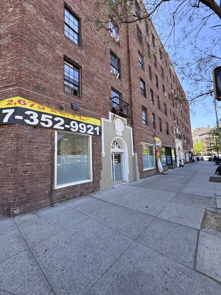 2816 Frederick Douglass Blvd, New York, NY à louer - Photo de l’immeuble – Image 3 sur 3