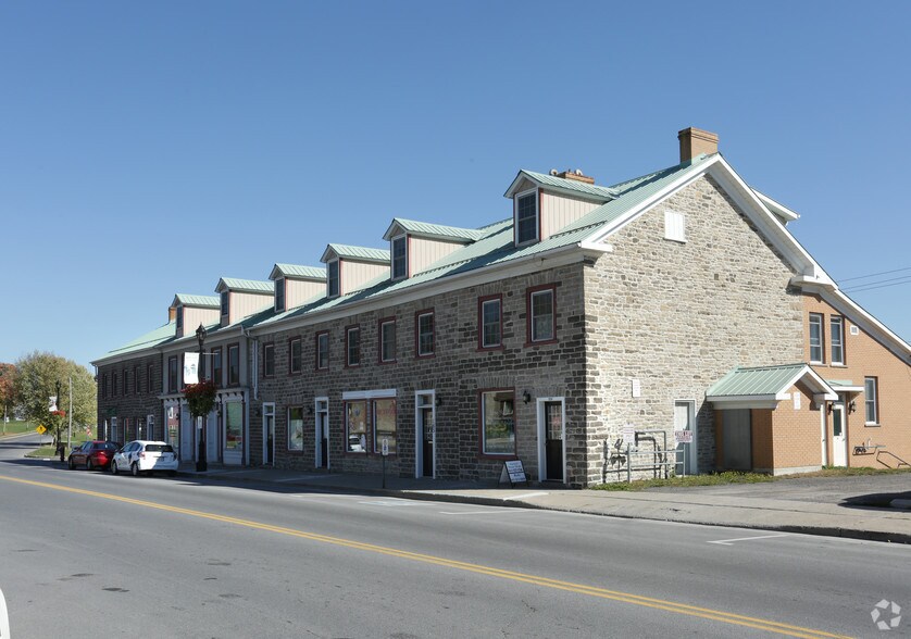 159-191 King St E, Prescott, ON à louer - Photo de l’immeuble – Image 3 sur 3