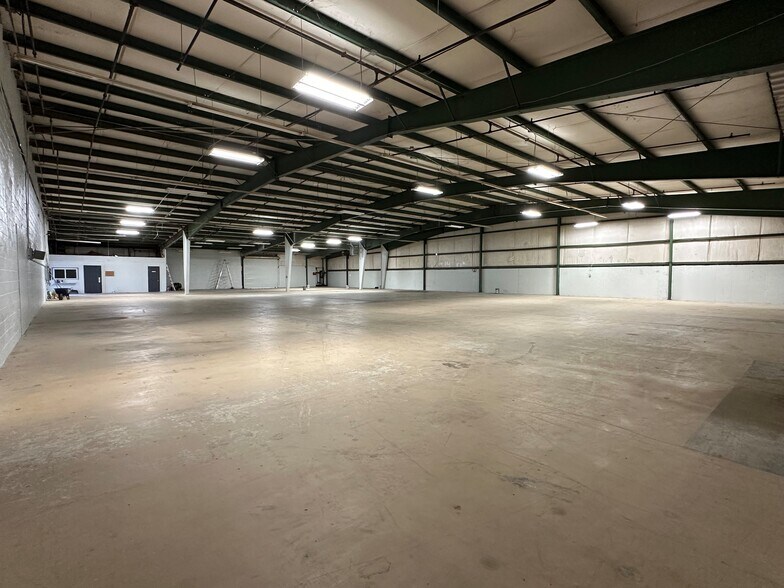 100 Aiken St, Cartersville, GA à louer - Photo de l’immeuble – Image 3 sur 5