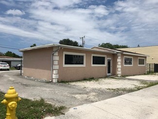 Plus de détails pour 6221 Pembroke Rd, Hollywood, FL - Bureau à louer