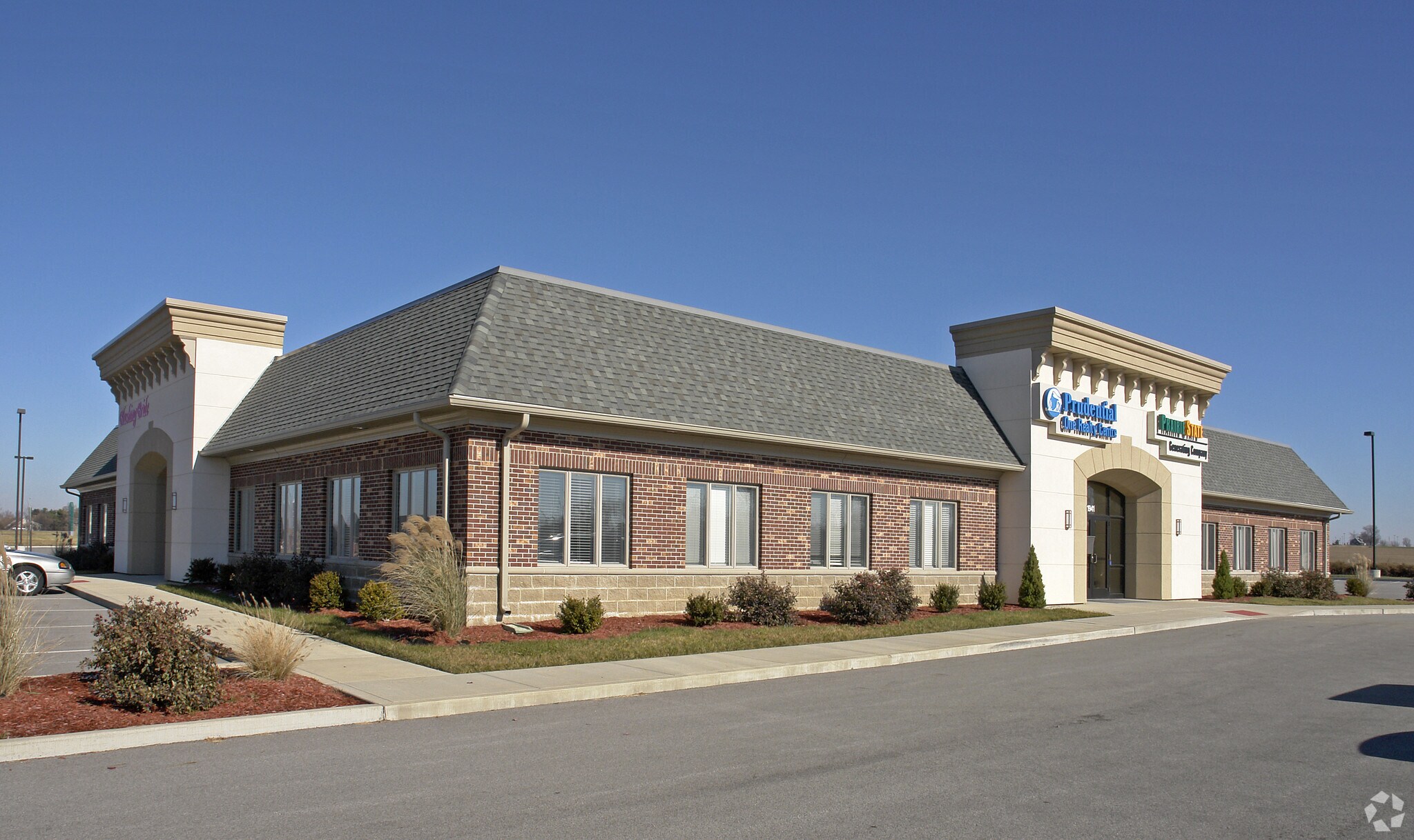 1941 Frank Scott Pky, Shiloh, IL à louer Photo principale– Image 1 sur 26