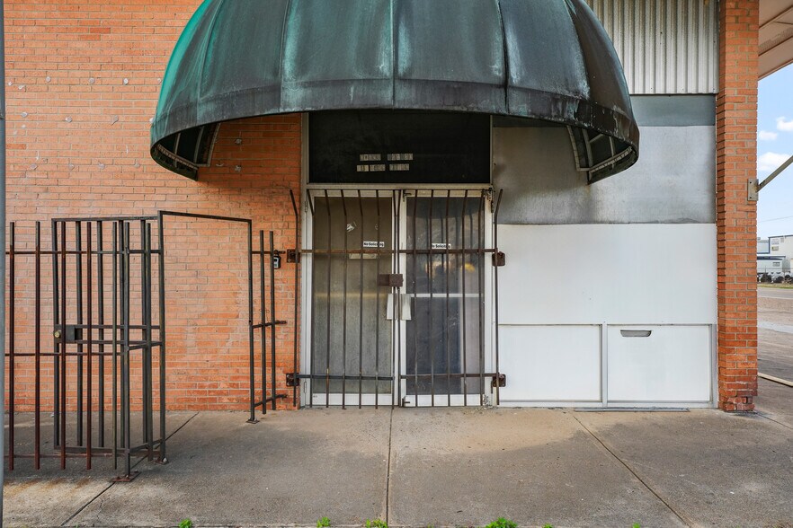 16144 Market St, Channelview, TX à vendre - Photo de l’immeuble – Image 3 sur 31