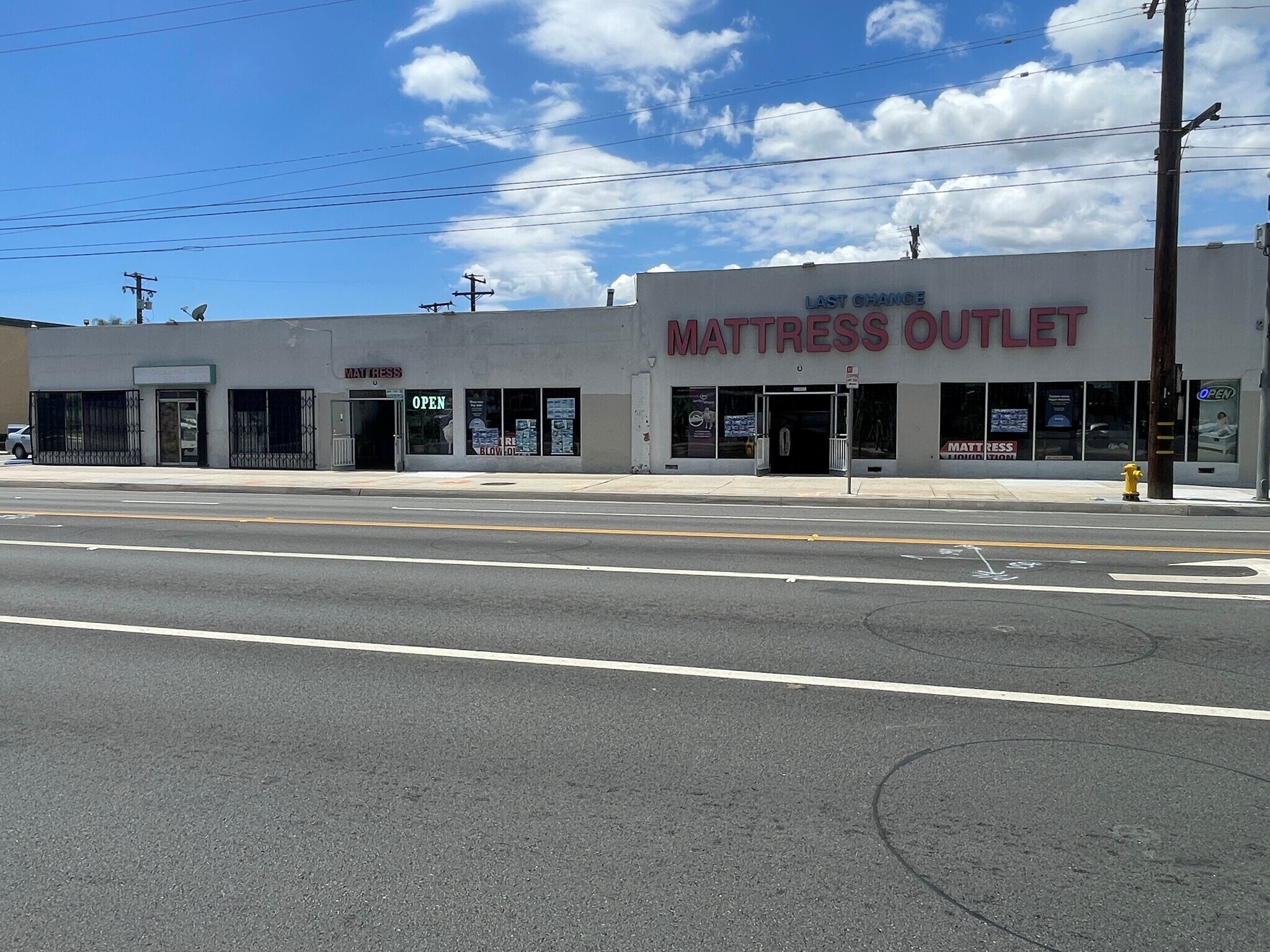 21401-21411 Norwalk Blvd, Hawaiian Gardens, CA à vendre Photo de l’immeuble– Image 1 sur 7