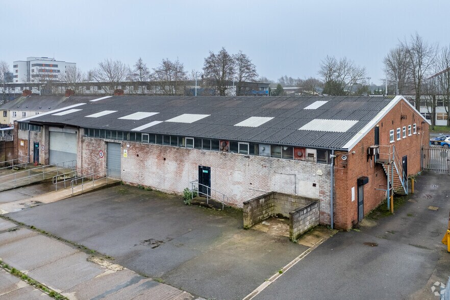 43-47 Wednesfield Rd, Wolverhampton à louer - Photo de l’immeuble – Image 2 sur 3