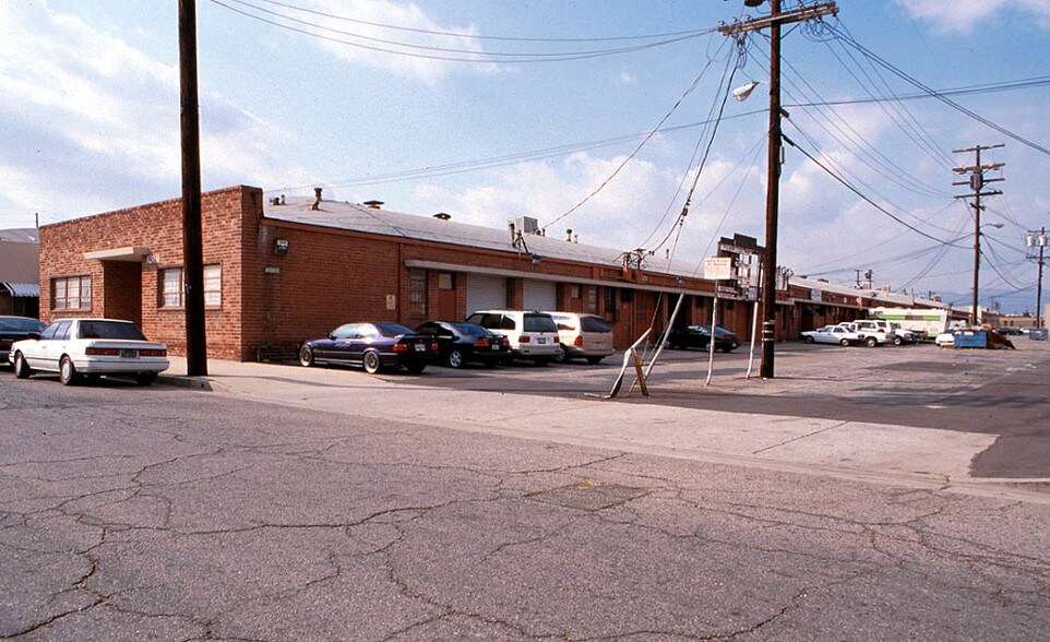 12023-12031 Vose St, North Hollywood, CA à louer - Photo de l’immeuble – Image 2 sur 4