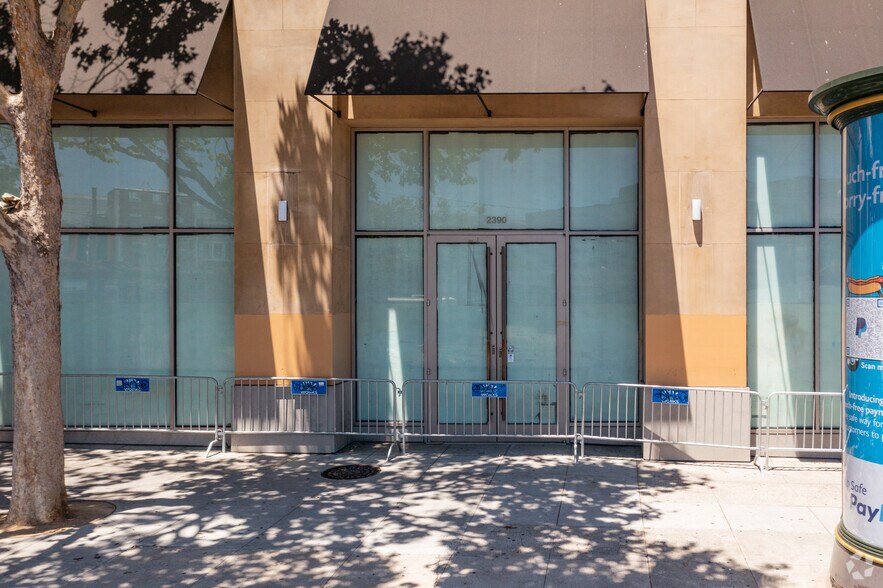 2390 Market St, San Francisco, CA à louer - Photo de l’immeuble – Image 3 sur 4