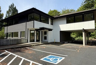 13629 NE Bel Red Rd, Bellevue, WA à louer Photo de l’immeuble– Image 2 sur 5