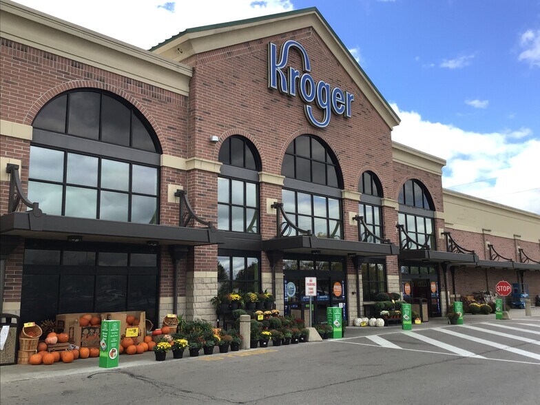 51-129 W Schrock Rd, Westerville, OH à louer - Photo de l’immeuble – Image 2 sur 9