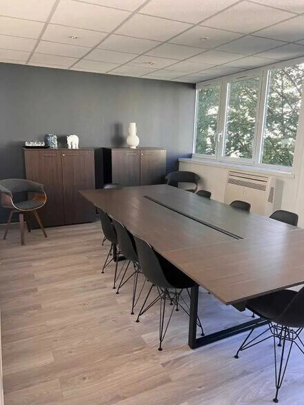 Bureau dans Lyon à louer - Photo de l’immeuble – Image 2 sur 5