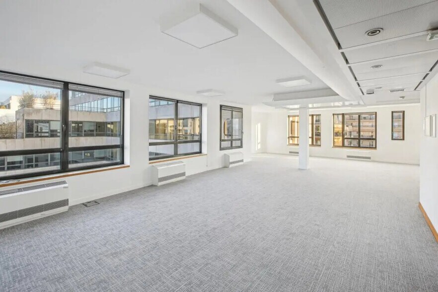 Bureau dans Levallois-Perret à louer - Photo de l’immeuble – Image 2 sur 15