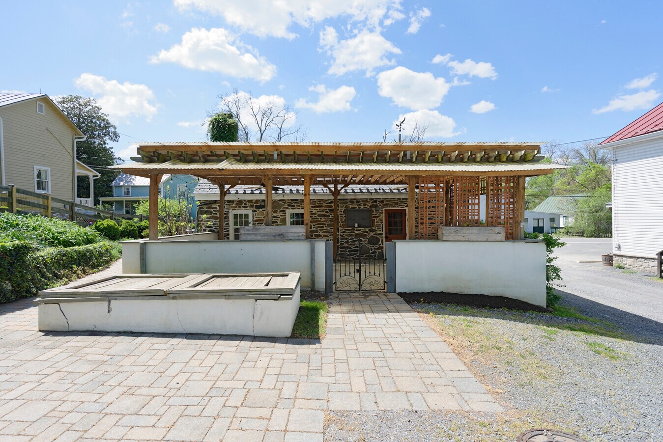 View Photo