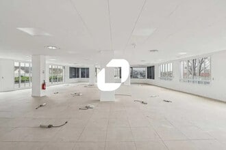 102-104 Rue Gabriel Péri, Gentilly à louer Photo intérieure– Image 1 sur 12