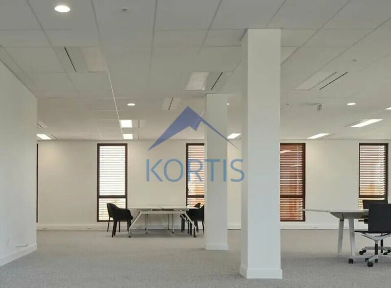 Bureau dans Bron à louer - Photo intérieure – Image 2 sur 4