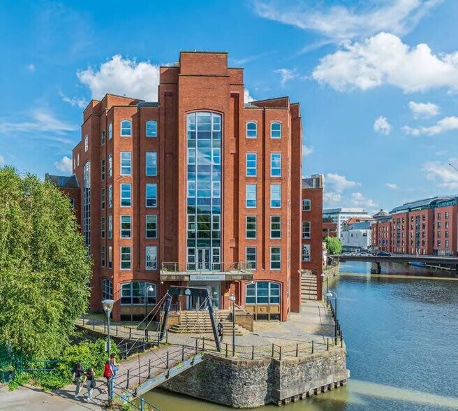 1 Queen St, Bristol à louer - Photo de l’immeuble – Image 1 sur 9