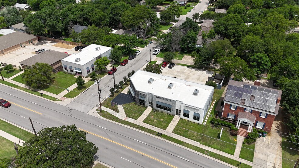 1409 E McKinney St, Denton, TX à vendre - Photo de l’immeuble – Image 2 sur 25