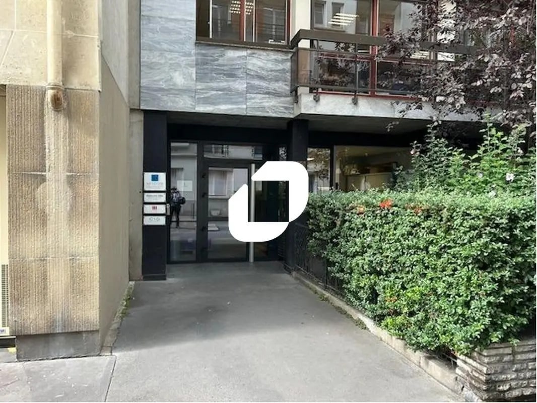 Bureau dans Paris à louer Photo de l’immeuble– Image 1 sur 9