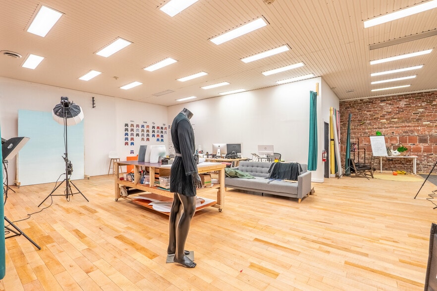 40-42 Rue Wellington N, Sherbrooke, QC à vendre - Photo intérieure – Image 2 sur 22