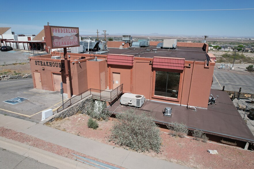 7600 Alabama St, El Paso, TX à vendre - Photo de l’immeuble – Image 2 sur 13