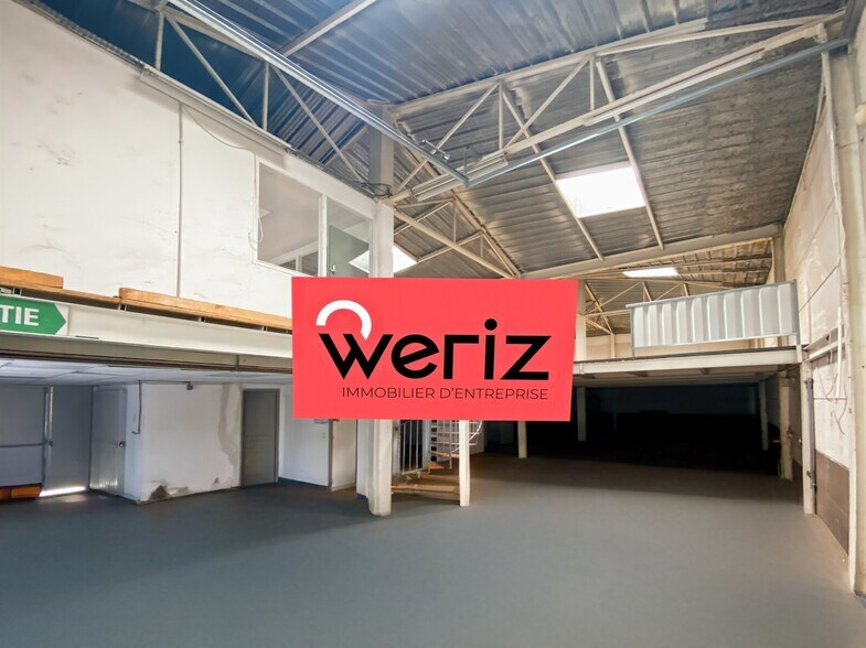 Industriel/Logistique dans Marseille à louer - Photo de l’immeuble – Image 1 sur 6