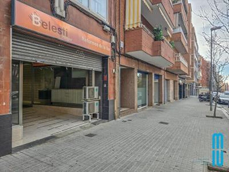 Immeuble residentiel dans Badalona, Barcelona à vendre - Photo de l’immeuble – Image 3 sur 3