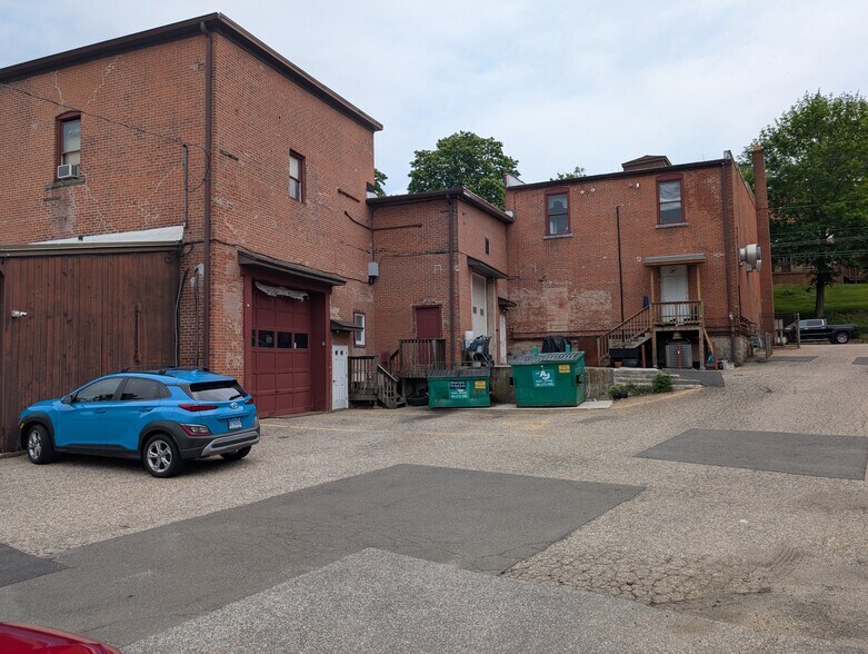 326-328 Derby Ave, Derby, CT à vendre - Photo de l’immeuble – Image 3 sur 6