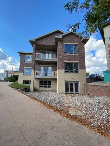145 N Commercial St, Neenah, WI à vendre - Photo de l’immeuble – Image 3 sur 12