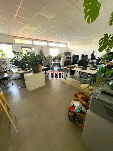Bureau dans La Garde à louer - Photo de l’immeuble – Image 2 sur 11