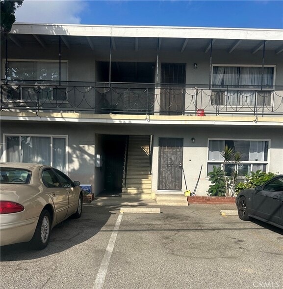 12 W Pleasant St, Long Beach, CA à vendre - Photo de l’immeuble – Image 2 sur 5