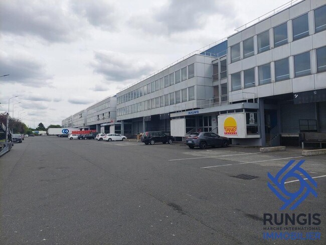 Plus de détails pour Industriel/Logistique à louer