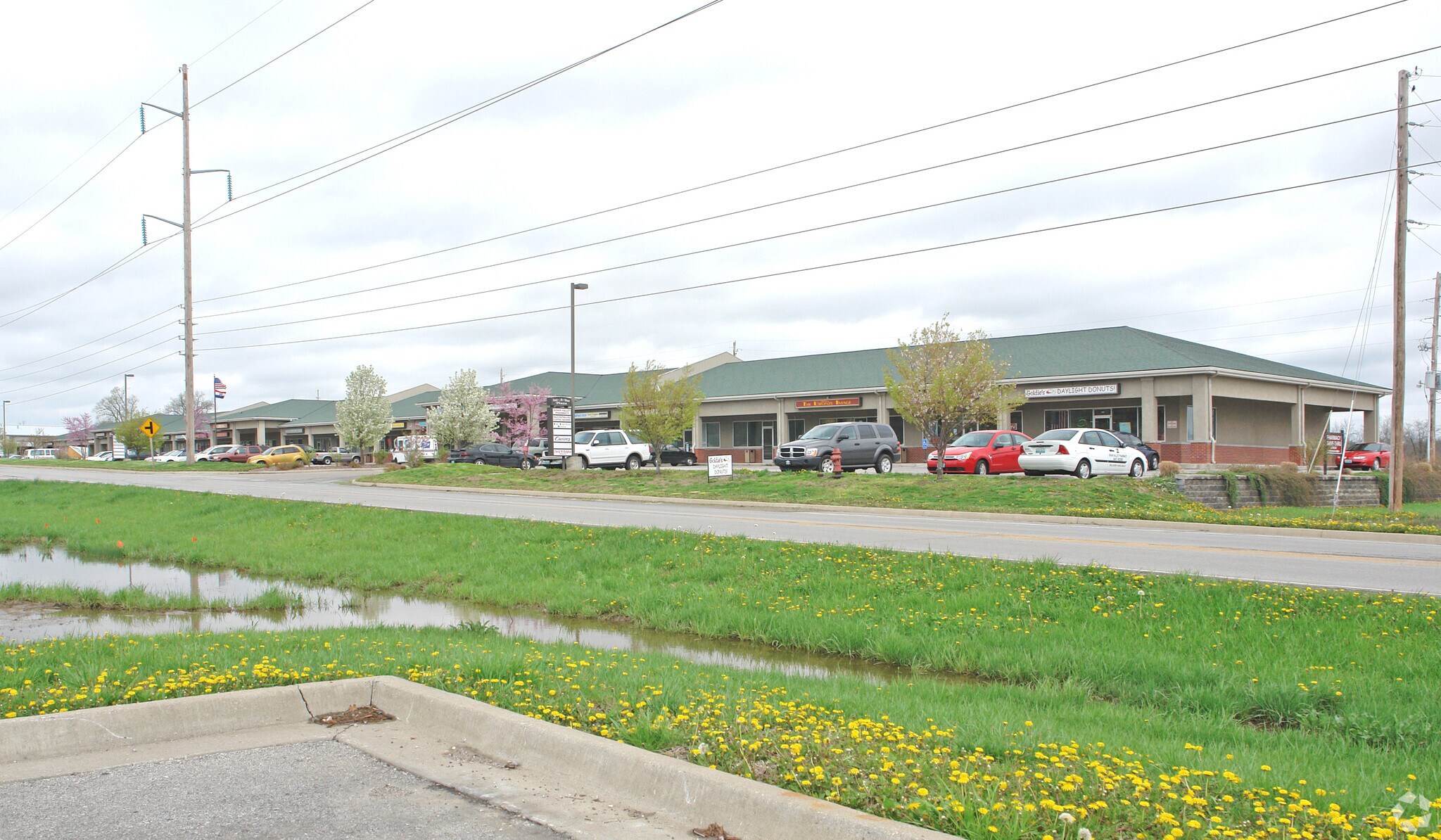 1400-1454 SW Eagles Pky, Blue Springs, MO à louer Photo principale– Image 1 sur 4