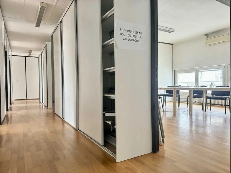 Bureau dans Lyon à louer - Photo de l’immeuble – Image 3 sur 7