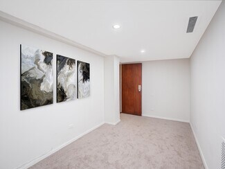 Plus de détails pour 20-28 E 68th St, New York, NY - Bureau/Médical à louer