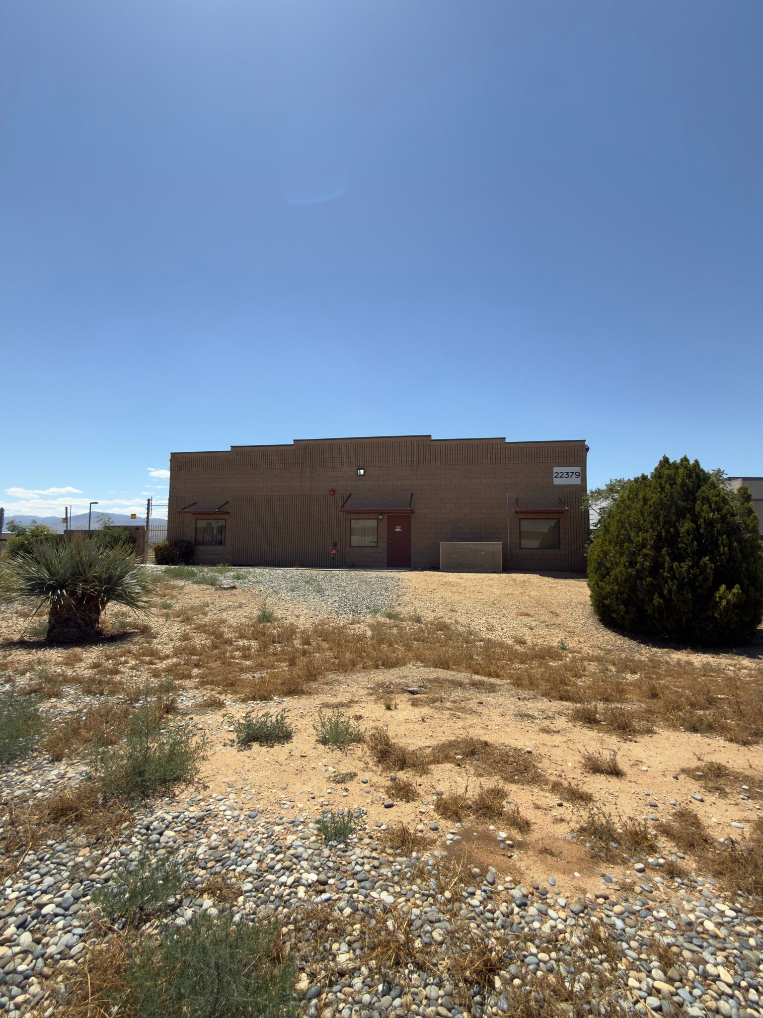 22379 Eyota, Apple Valley, CA à louer Photo de l’immeuble– Image 1 sur 9