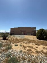 22379 Eyota, Apple Valley, CA à louer Photo de l’immeuble– Image 1 sur 9